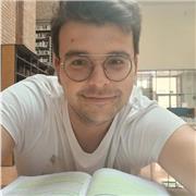 Sono Davide e offro ripetizioni private di italiano, storia e geografia alle elementari, alle medie e alle superiori. Non esitare a contattarmi